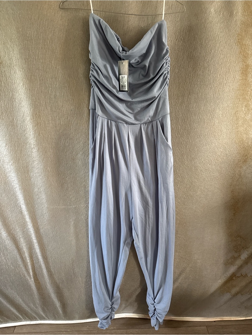 Two new Jumpsuits - Picture 2 of 11